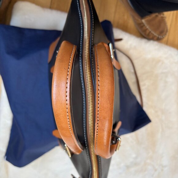 Dooney & Bourke Claremont Leather Black/Brown Domed Satchel/Crossbody/Sh… - Picture 4 of 16